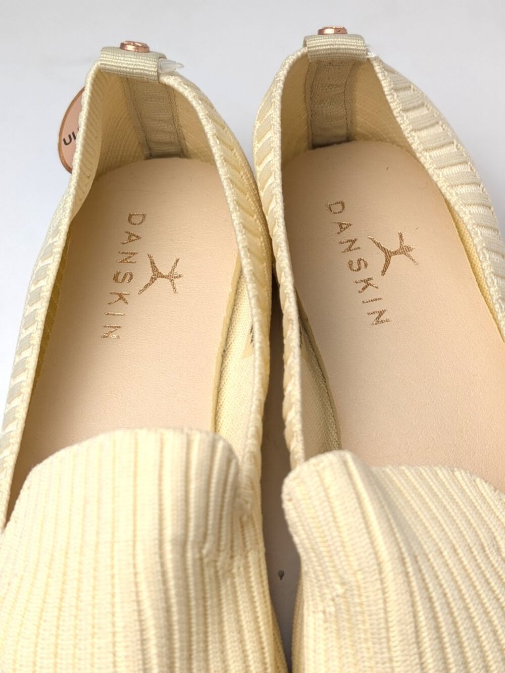 Danskin Wish Pale Yellow Ribbed Slip‑On Flats — Size 6.5 — NWT - Picture 7 of 10